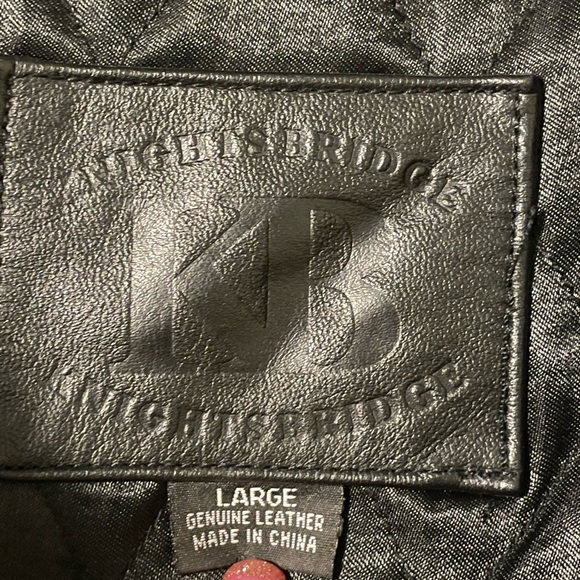 Leather jacket - Picture 3 of 3